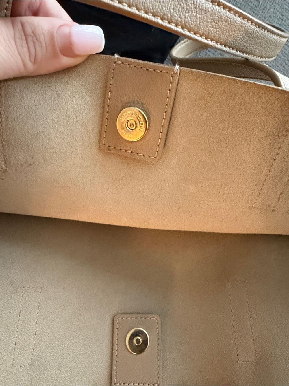 Saint Laurent East West Tote in Brick Leather Taupe - Picture 8 of 10